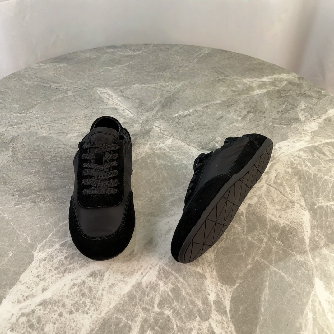 Sports Equipment Brand - Luxury Brand Casual Flats Men's Sneakers